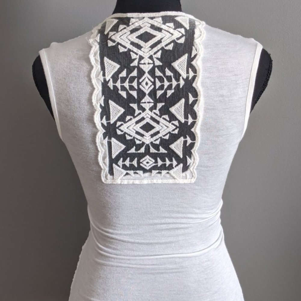 BCX SLEEVELESS TOP W/ COWL NECK - Picture 2 of 10